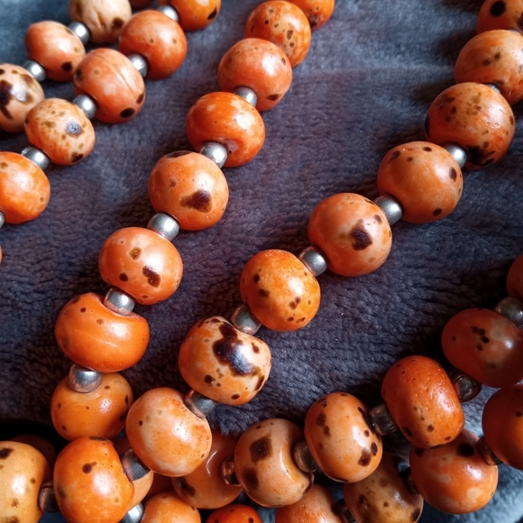 Chico's Three Strand Orange and Black Speckled Necklace - Picture 4 of 8